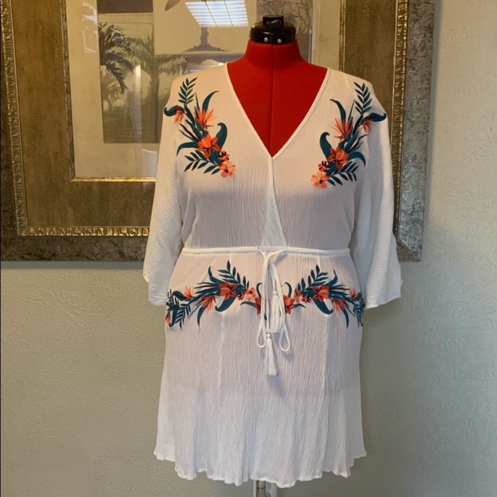 City Chic Gauzy White Tropical Dress